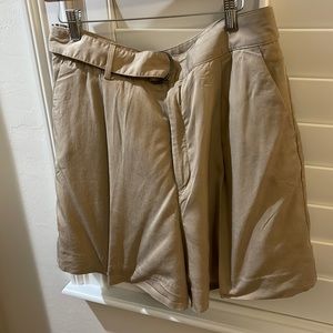 Banana Republic belted shorts